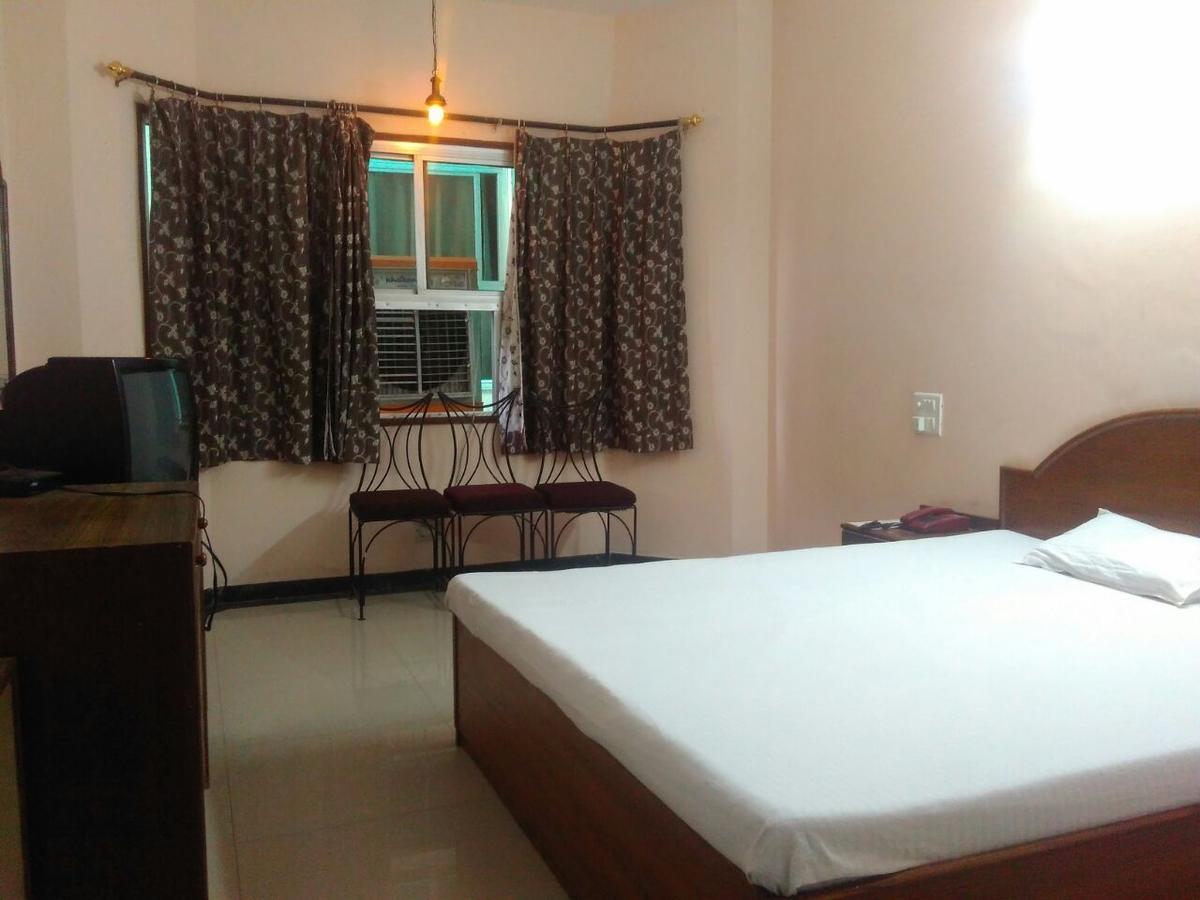 Capital O 84122 Hotel Trilok Palace Jaipur Luaran gambar