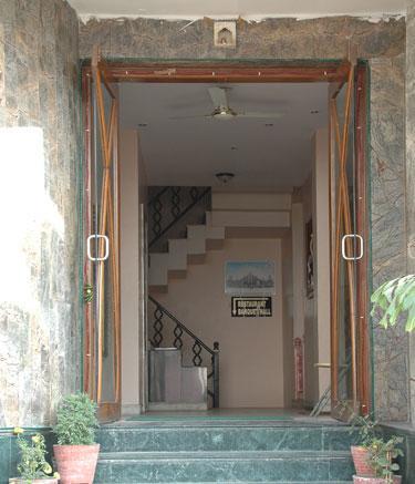 Capital O 84122 Hotel Trilok Palace Jaipur Luaran gambar