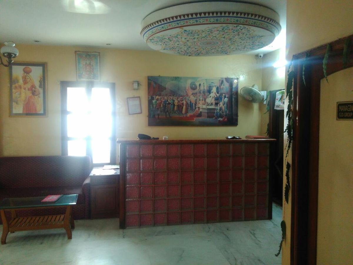 Capital O 84122 Hotel Trilok Palace Jaipur Luaran gambar