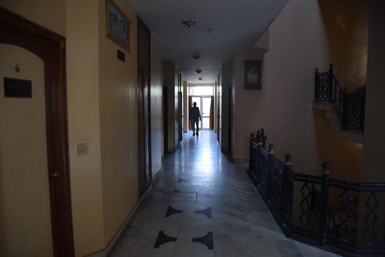 Capital O 84122 Hotel Trilok Palace Jaipur Luaran gambar